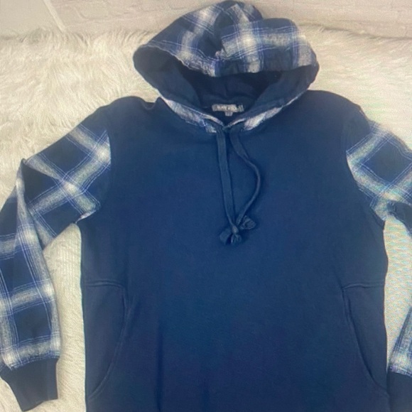 Slate & Stone Men's Blue Plaid Flannel
Casual Hooded Cotton Sweatshirt
Large/C42 - Picture 1 of 1